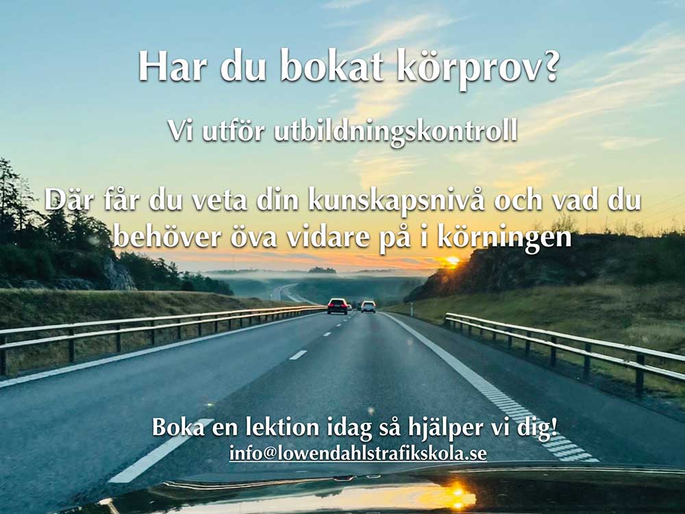 En bild på en väg en solig sommardag